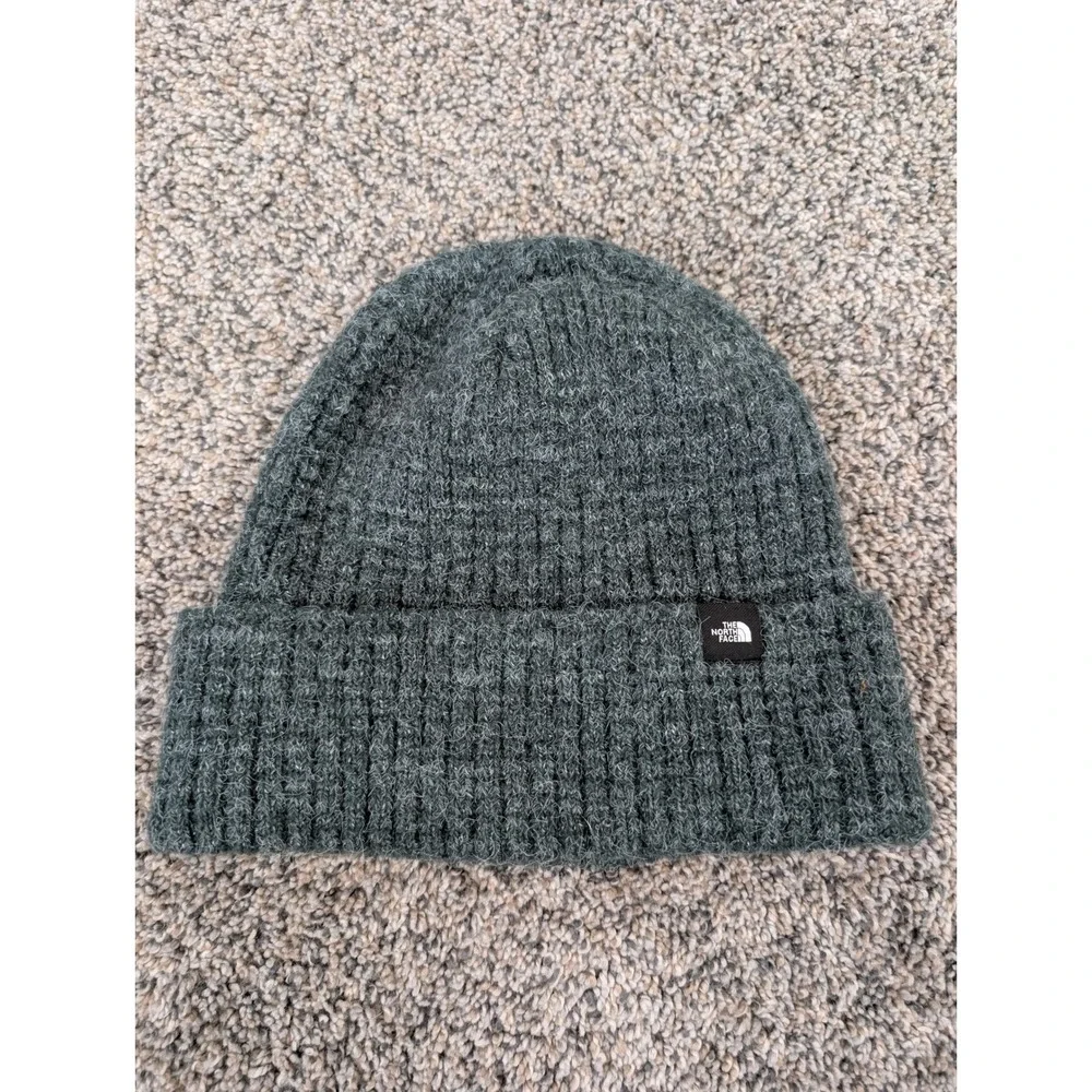 The North Face Chunky Ribbed Knit Beanie Hat‎ Dark Green Grey Unisex One Size